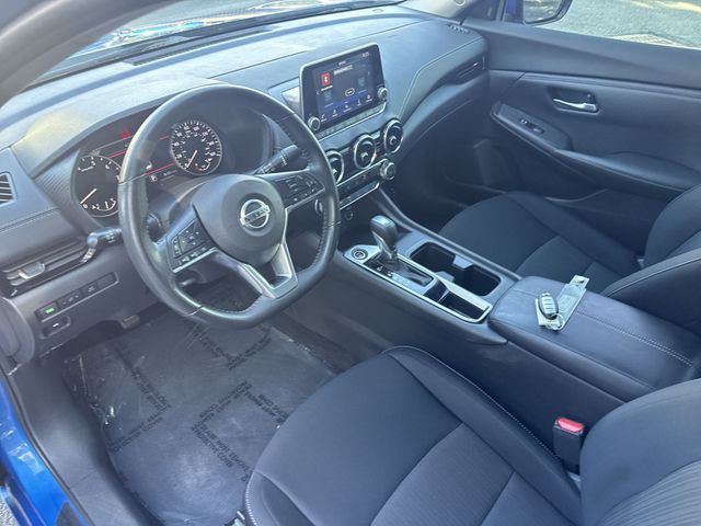 Used 2022 Blue Nissan SV image 15