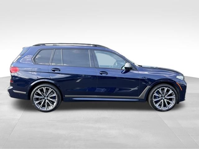 2021 BMW X7 M50i 4