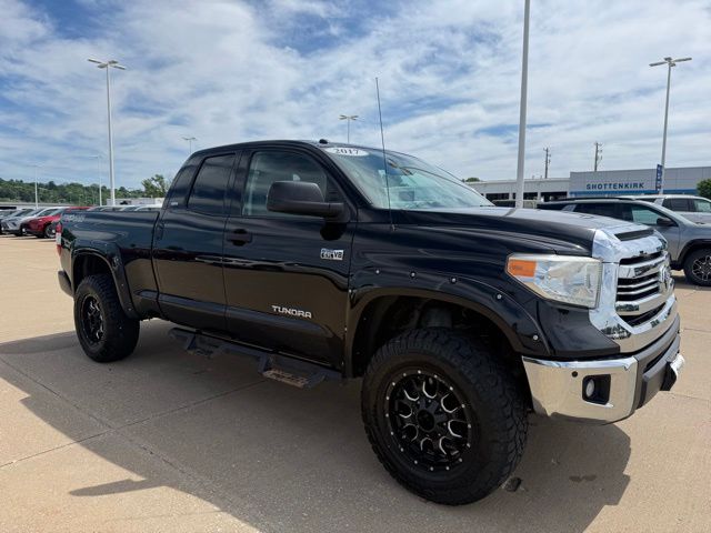 2017 Toyota Tundra SR5 Double Cab 5.7L 4WD