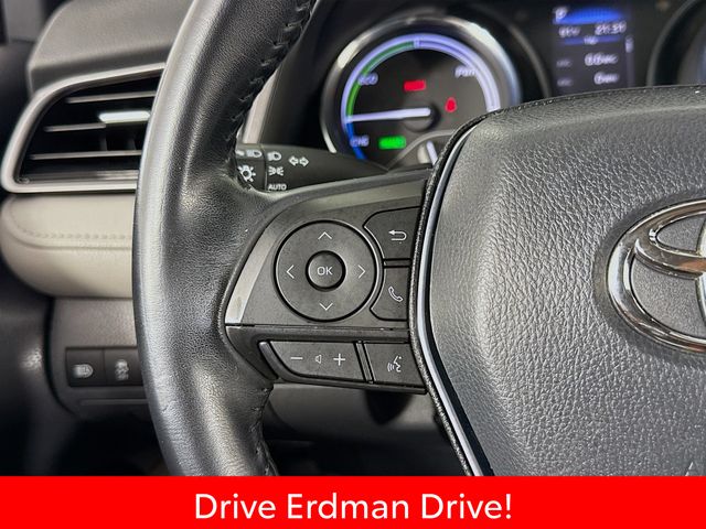 Used 2020 Toyota Camry Hybrid Sedan
