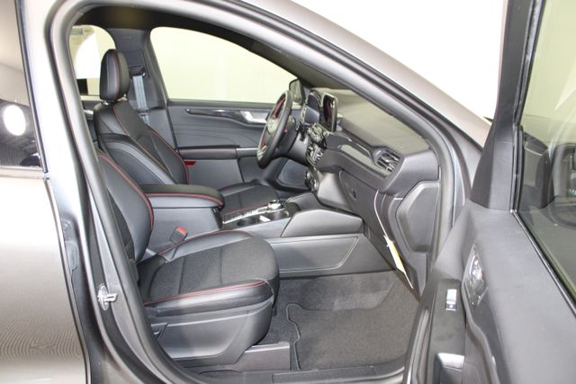 2025 Ford Escape ST-Line photo 19