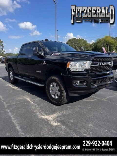 Diamond Black Crystal Pearlcoat 2024 RAM 3500 Pickup Truck Four-Wheel Drive 6-Speed Automatic