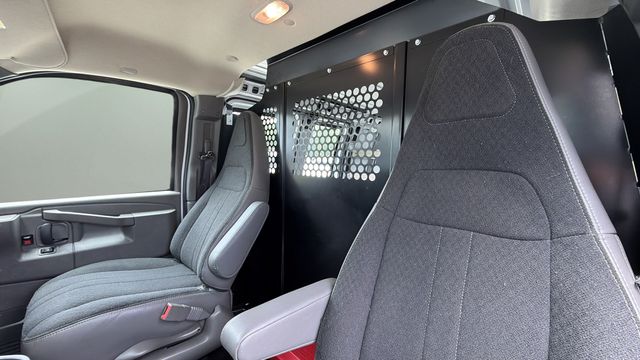 Used 2025 White Chevrolet Work Van image 20