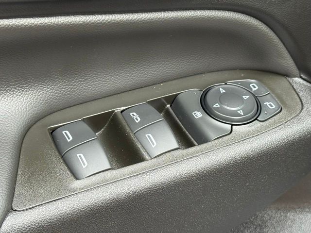 Used 2024 Chevrolet Equinox SUV