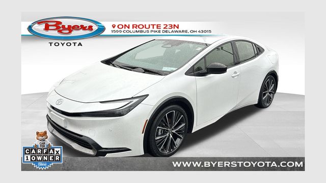White (Wind Chill Pearl) 2024 Toyota Prius XLE FWD Hatchback Front-Wheel Drive Continuously Variable Transmission