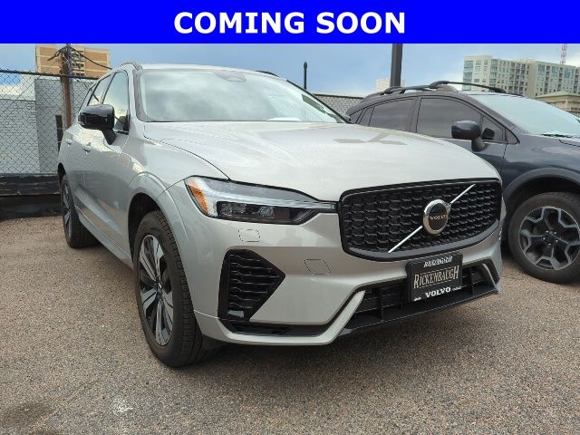2025 Volvo XC60 Plug-In Hybrid T8 Core photo