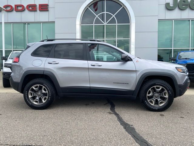 2019 Jeep Cherokee Trailhawk - Billet Silver Metallic exterior view 4