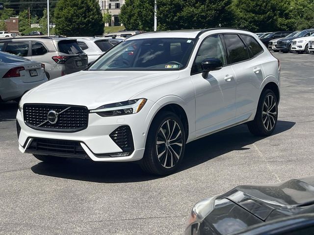 2023 Volvo XC60 B5 Plus Dark Theme AWD
