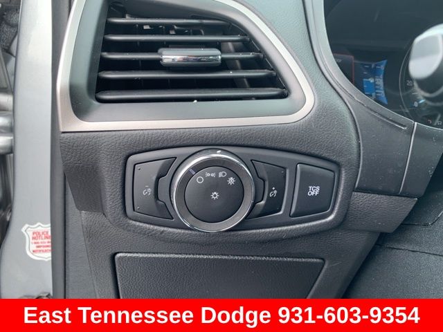 2023 Ford Edge SEL photo