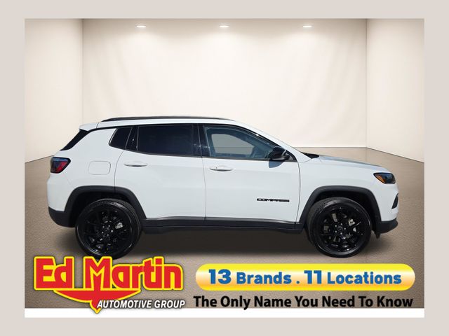 Bright White Clearcoat 2025 Jeep Compass SUV / Crossover Four-Wheel Drive 8-Speed Automatic