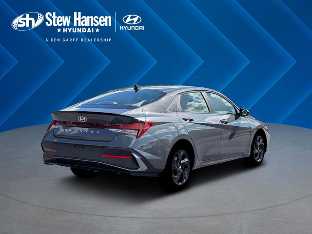 New 2026 Gray Hyundai SEL Sport image 7