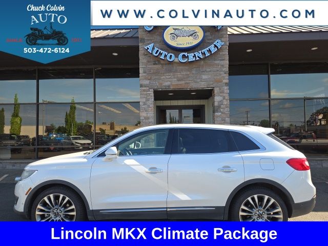 White Platinum Metallic Tri-Coat 2017 Lincoln MKX Reserve AWD SUV / Crossover All-Wheel Drive 6-Speed Automatic