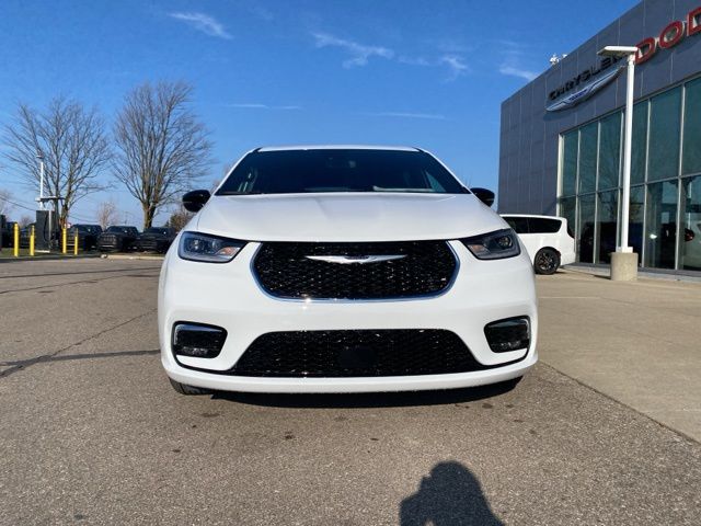 2026 Chrysler Pacifica Select - Bright White Clearcoat exterior view 2