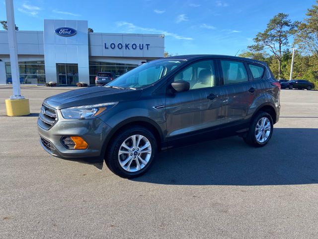 2019 Ford Escape S 1