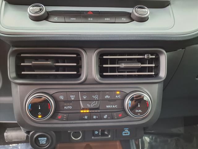 2024 Ford Maverick Lariat photo