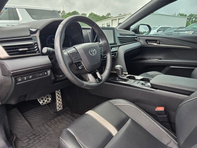 2025 Toyota Camry SE:169133B