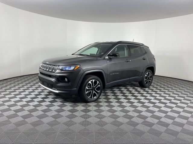 2022 Granite Crystal Metallic Clearcoat Jeep Compass Limited 4X4 SUV