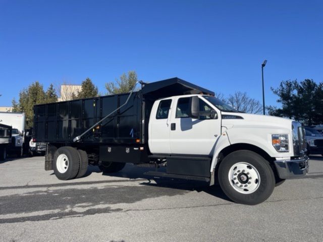 2025 Ford F-650 Super Duty 