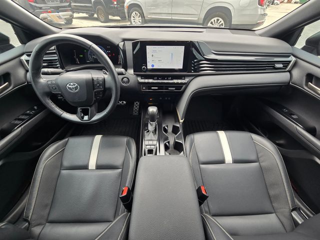 2025 Toyota Camry SE:169133B