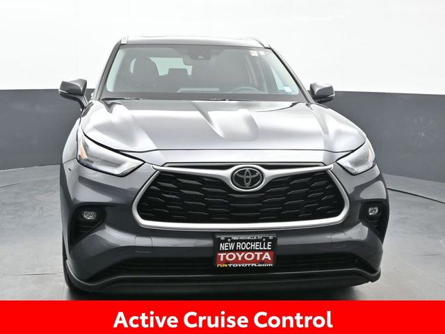 2024 Toyota Highlander XLE 11