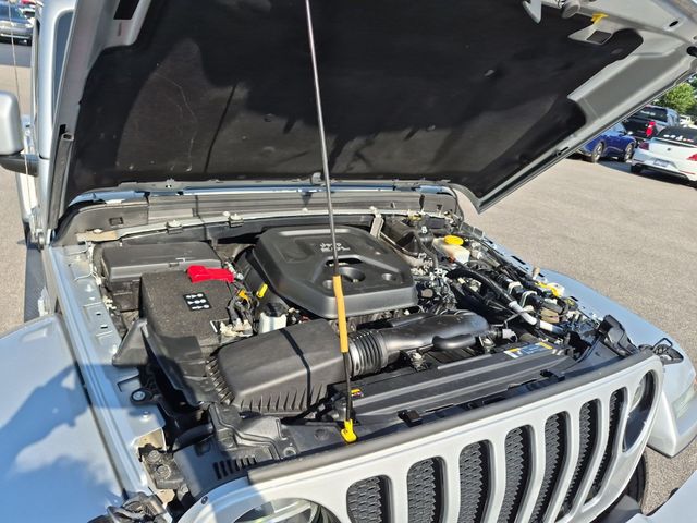 Used 2022 Silver Jeep Unlimited Sahara High Altitude image 34