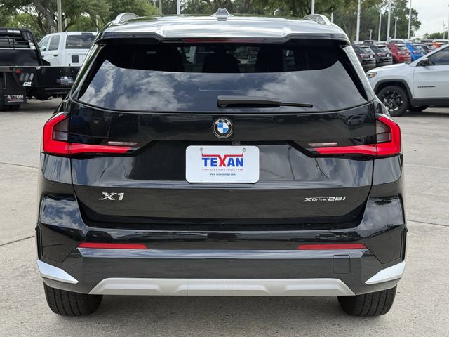 2025 BMW X1 xDrive28i - 4