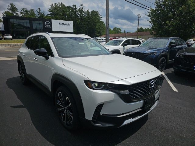 2025 Mazda CX-50 Premium's photo