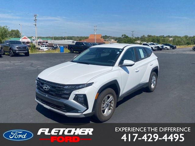 White Pearl 2025 Hyundai Tucson SUV / Crossover All-Wheel Drive 8-Speed Automatic
