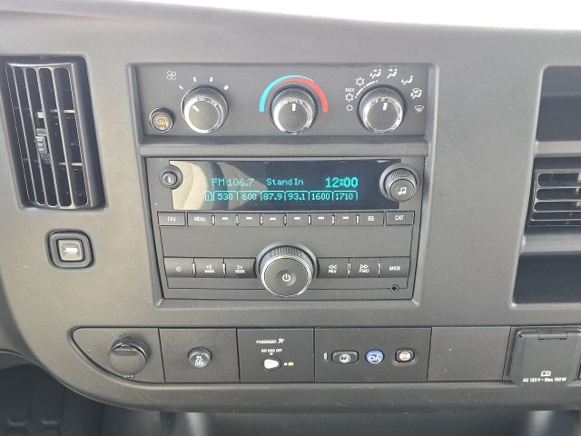 2025 Chevrolet Express 3500 LS:C02507