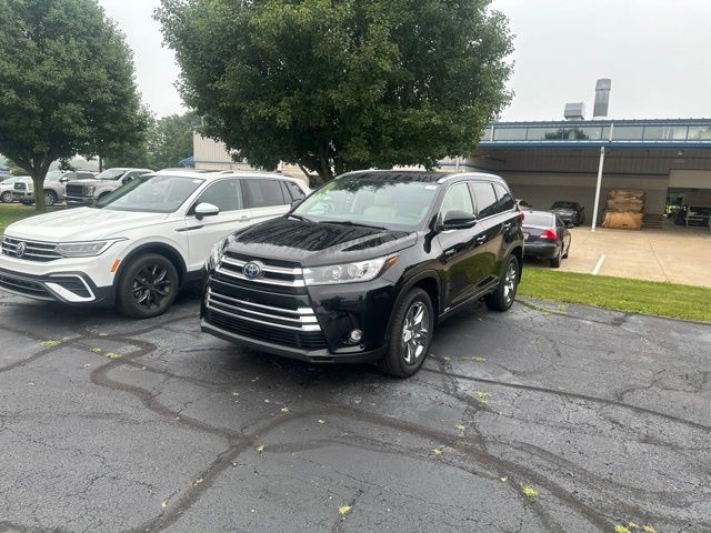 Used 2019 Toyota Highlander Hybrid SUV
