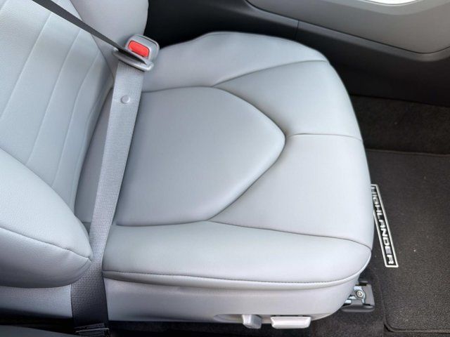 New 2026 Toyota Highlander SUV