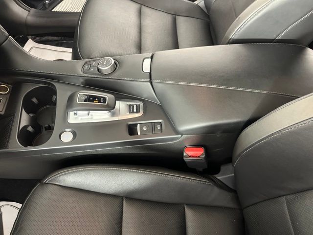 Certified Used 2025 Blue INFINITI LUXE image 25