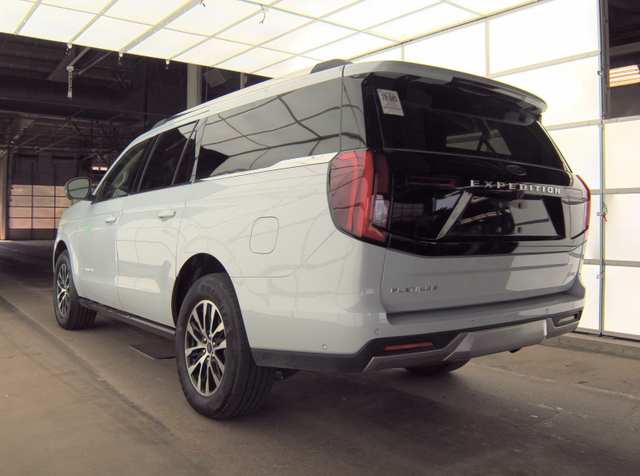 2025 Space Silver Metallic Ford Expedition Max Platinum 4X4 SUV
