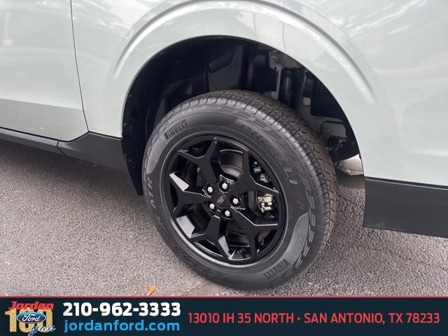 Used Car 2023 Ford Maverick  Xlt For Sale Under $30,000 In San Antonio, Texas