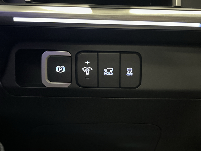 Used 2024 Ultimate Red Hyundai Limited image 27