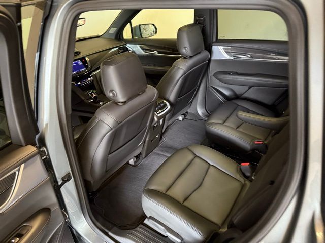 2024 Cadillac XT6 Sport photo
