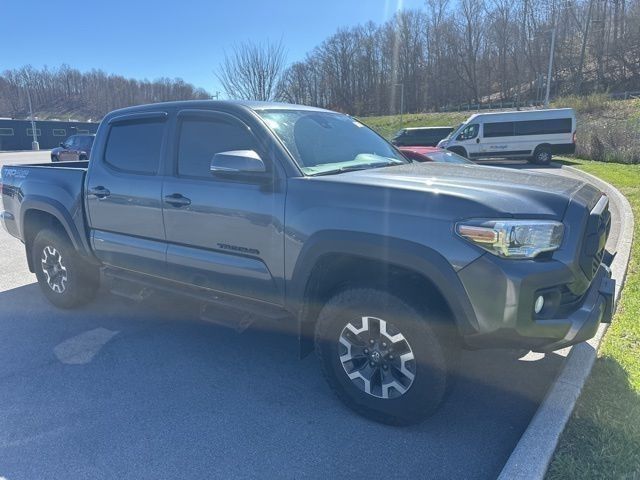 Magnetic Gray Metallic 2022 Toyota Tacoma TRD Off Road Double Cab 4WD Pickup Truck Four-Wheel Drive 6-Speed Automatic