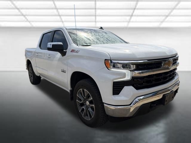  2025 Chevrolet Silverado 1500 LT Crew Cab 4WD   