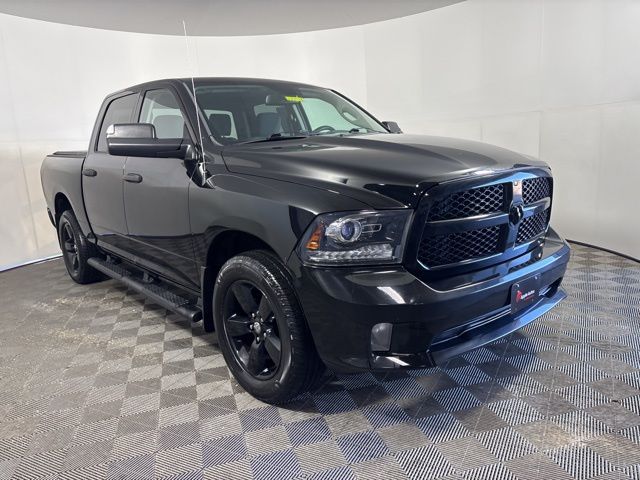 2014 RAM 1500 Express Crew Cab 4WD