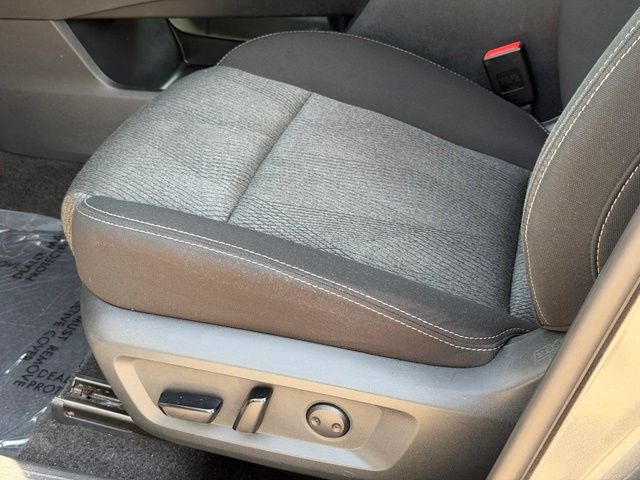 Used 2025 Nissan Rogue SUV