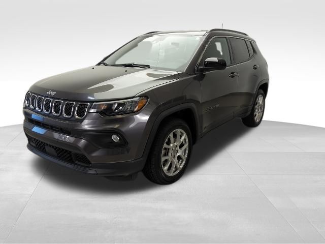 2023 Jeep Compass Latitude Lux