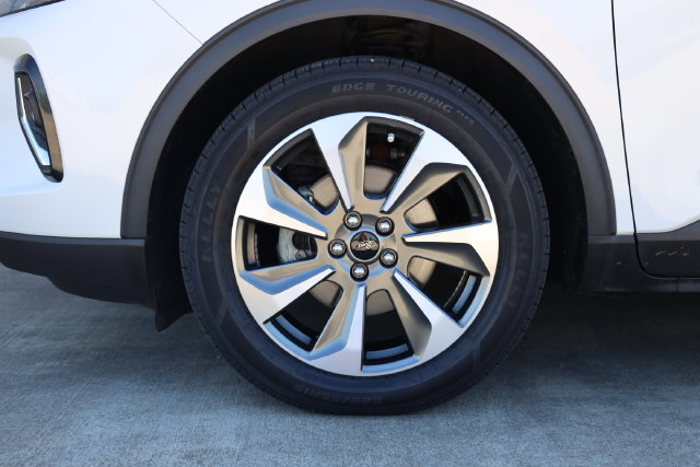 2023 Ford Escape Platinum White at DeMontrond Auto Country