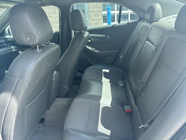 Used 2014 White Chevrolet LT image 30