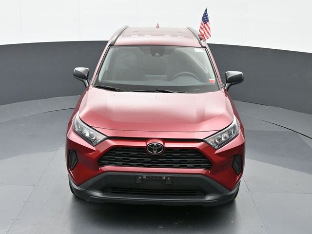 2021 Toyota RAV4 LE 41