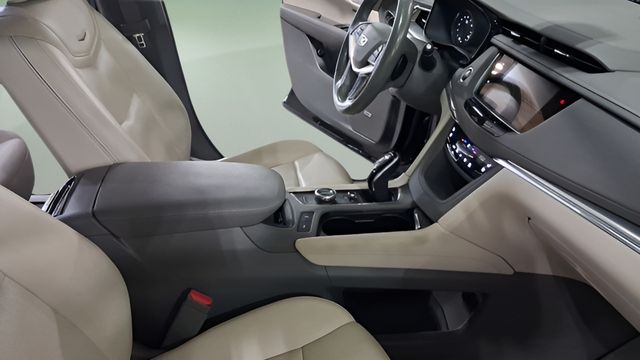 Used 2021 Cadillac XT5 SUV