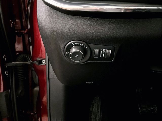 2022 Jeep Compass High Altitude Red at Grove City Ford
