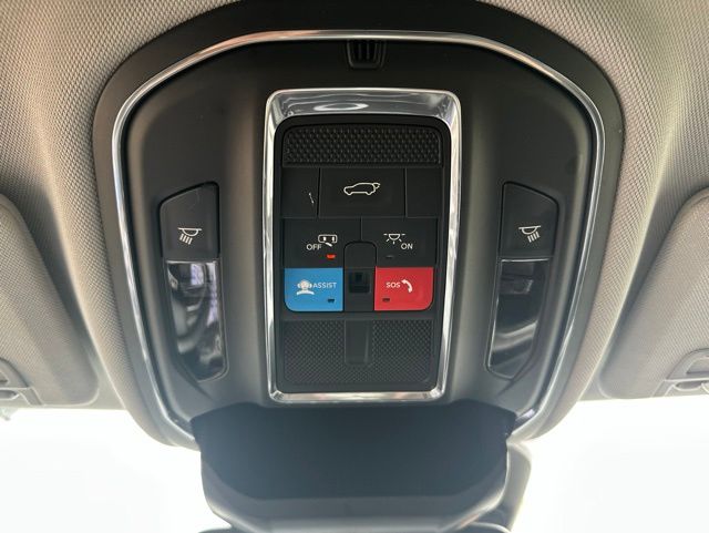 2023 Jeep Grand Cherokee Limited - Bright White Clearcoat exterior view 20