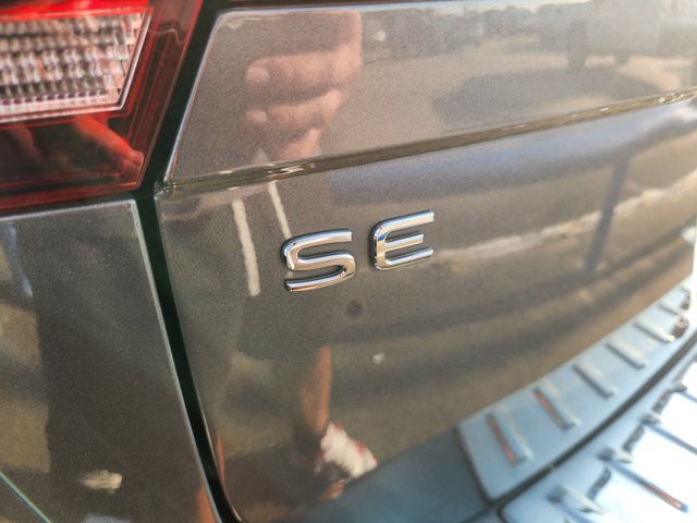 2022 Volkswagen Tiguan 2.0T SE - 8