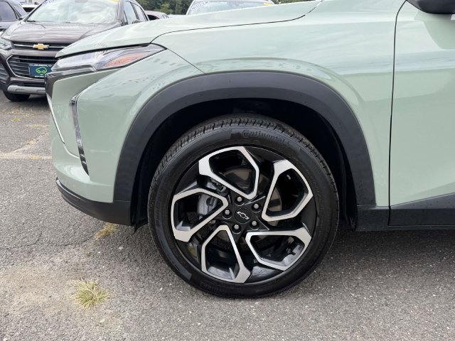 Used 2024 Chevrolet Trax SUV