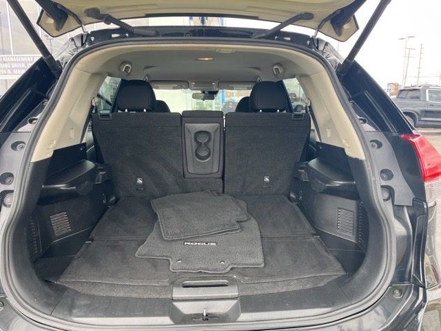 Used 2020 Nissan Rogue SV 4D Sport Utility